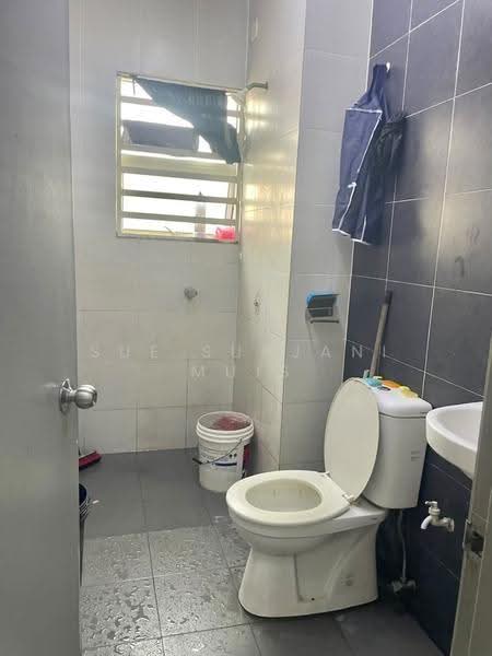 2-storey Terraced House for Sale in Taman Tangling (Simpang Ampat) - Sue Surjani Muis - Bathroom - PropertyGuru.com.my