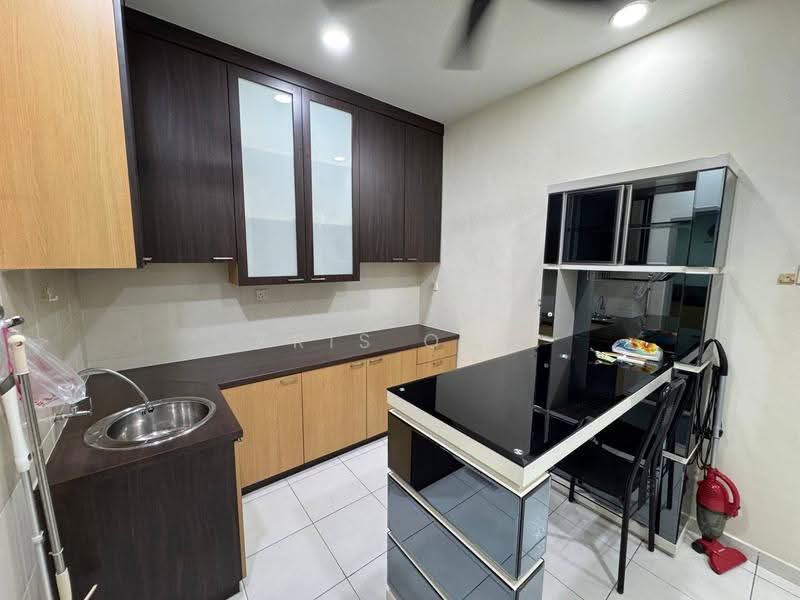 Rumah Teres 2-Tingkat untuk Disewa di Taman Desa Tebrau (Tebrau) - Kris Ong - Kitchen - PropertyGuru.com.my