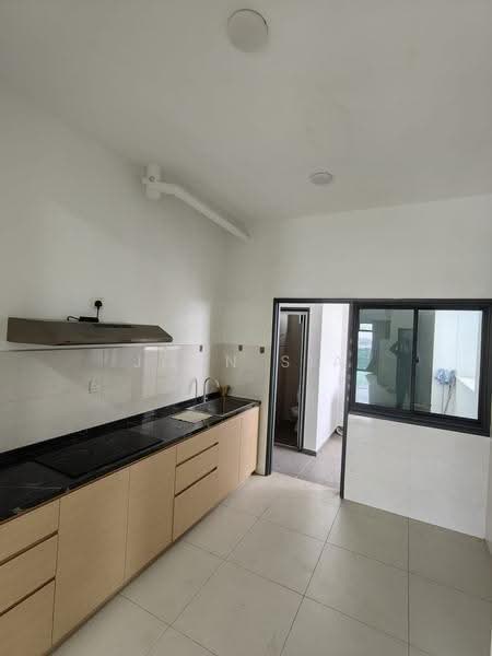 Apartment for Sale at Bayu Marina - John Sia - Kitchen - PropertyGuru.com.my
