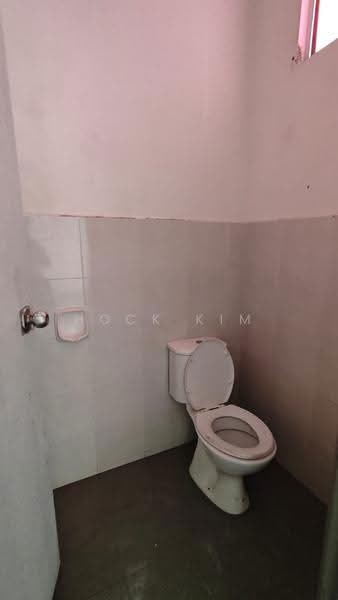 Shop for Rent in Taman Nusa Sentral (Iskandar Puteri (Nusajaya)) - Hock Kim - Bathroom - PropertyGuru.com.my