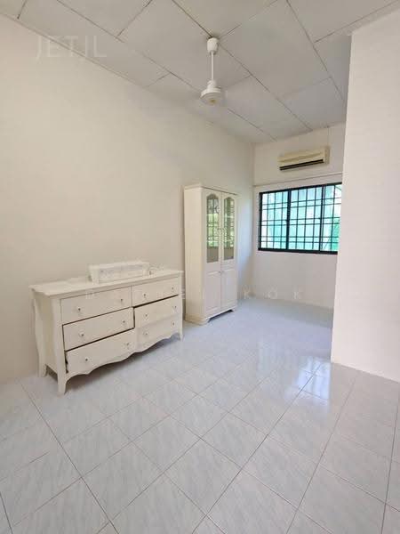 2-storey Terraced House for Sale in Taman Saga (Klang) - Daniel Kok - Bedroom - PropertyGuru.com.my