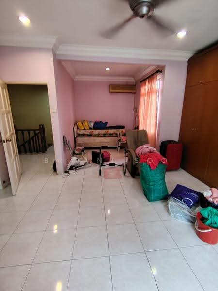 Rumah Teres 2-Tingkat untuk Dijual di Bandar Kinrara Seksyen 5 (Bandar Kinrara) - Bryant Soo - Living Room - PropertyGuru.com.my