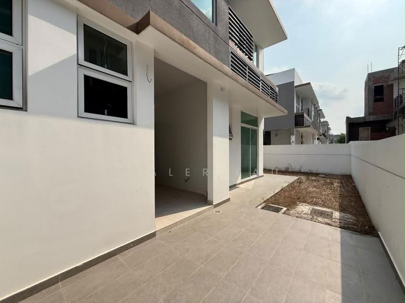 Rumah Berkembar untuk Dijual di Taman Ponderosa (Johor Bahru) - Healer Lau - Exterior - PropertyGuru.com.my