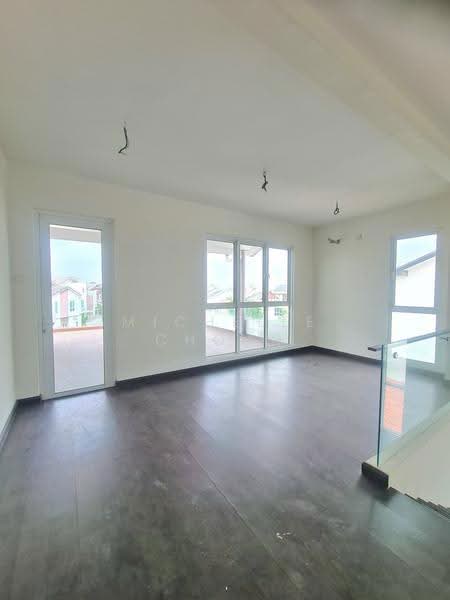 Bungalow House for Sale in Denai Alam (Shah Alam) - Michelle Chong - Top floor Family area - PropertyGuru.com.my