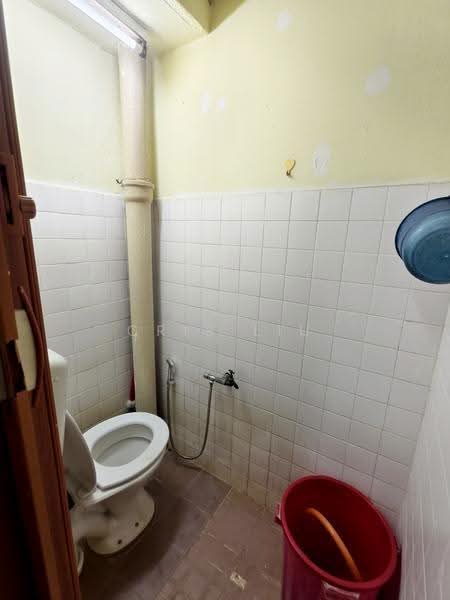 Rumah Teres 3-Tingkat untuk Dijual di Taman Bukit Teratai (Ampang) - Cris Liu - Bathroom - PropertyGuru.com.my