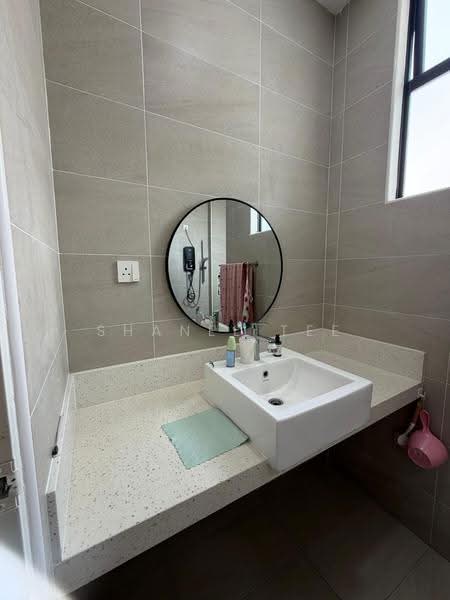2-storey Terraced House for Sale in Taman Tasik Indah (Kluang) - Shanel Tee - Bathroom - PropertyGuru.com.my