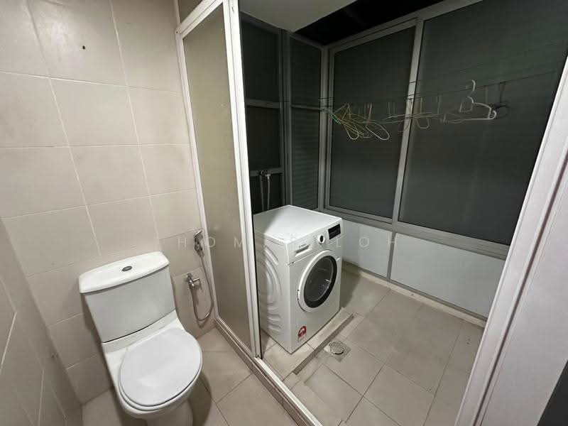 Service Residence for Sale at Saujana Residency - Thomas Loh - Bathroom - PropertyGuru.com.my