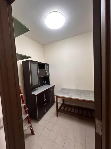 Service Residence for Sale at Saujana Residency - Thomas Loh - Kitchen - PropertyGuru.com.my