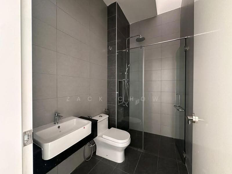 Rumah Teres 2-Tingkat untuk Dijual di Bandar Seri Alam (Masai) - Zack Chow - Bathroom - PropertyGuru.com.my