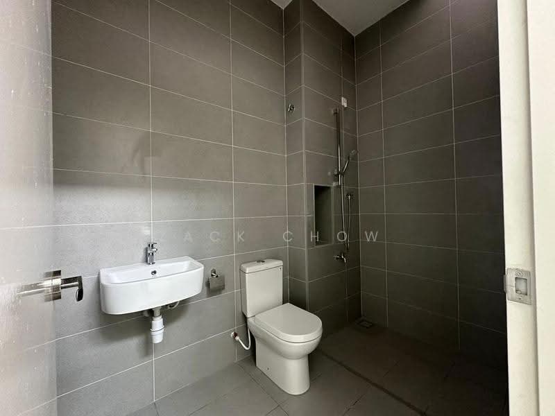 Rumah Teres 2-Tingkat untuk Dijual di Bandar Seri Alam (Masai) - Zack Chow - Bathroom - PropertyGuru.com.my