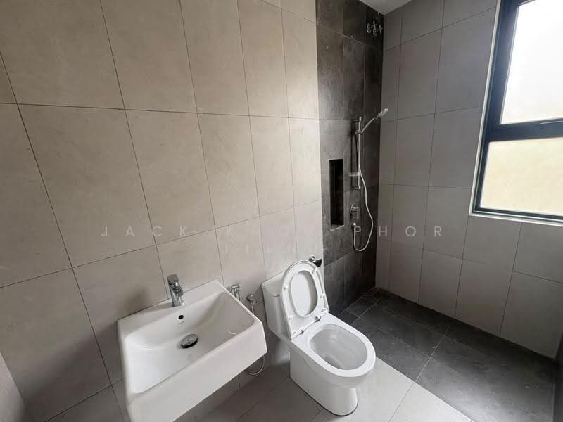 2-storey Terraced House for Rent in Sungai Buloh (Selangor) - Jack Khor Phor Jiing - Bathroom - PropertyGuru.com.my