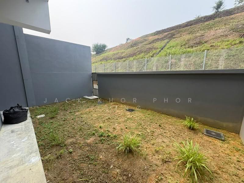 2-storey Terraced House for Rent in Sungai Buloh (Selangor) - Jack Khor Phor Jiing - Garden - PropertyGuru.com.my