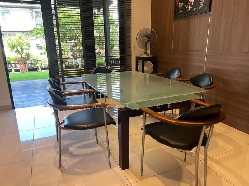 Semi-Detached House for Sale in Taman Kluang Indah (Kluang) - Shanel Tee - Dining Room - PropertyGuru.com.my