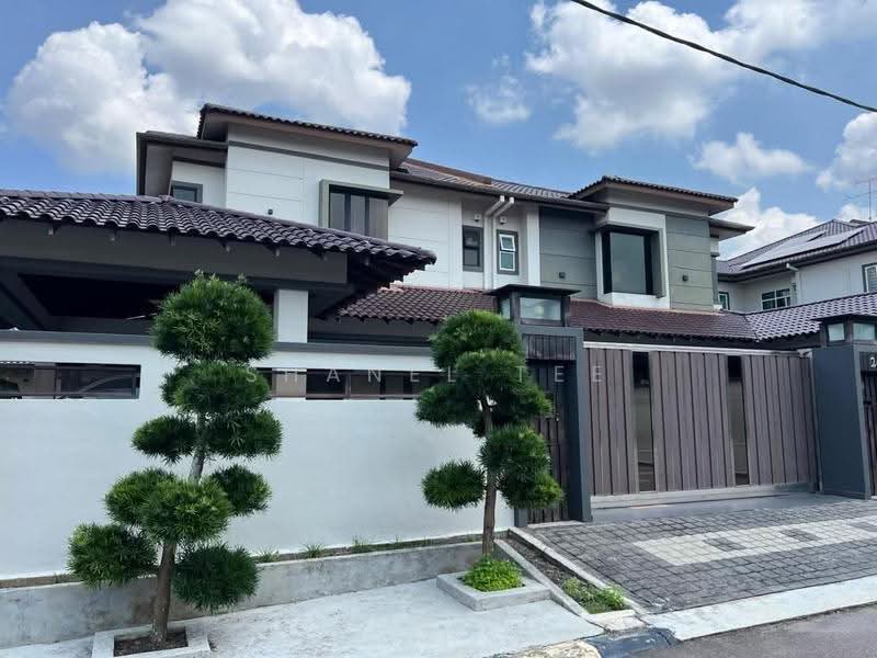 Semi-Detached House for Sale in Taman Kluang Indah (Kluang) - Shanel Tee - Exterior - PropertyGuru.com.my