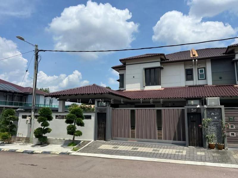 Semi-Detached House for Sale in Taman Kluang Indah (Kluang) - Shanel Tee - PropertyGuru.com.my