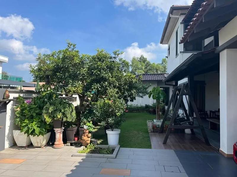 Semi-Detached House for Sale in Taman Kluang Indah (Kluang) - Shanel Tee - Exterior - PropertyGuru.com.my