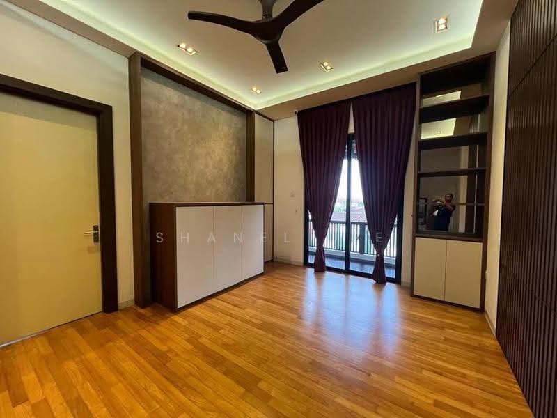 Semi-Detached House for Sale in Taman Kluang Indah (Kluang) - Shanel Tee - Interior - PropertyGuru.com.my