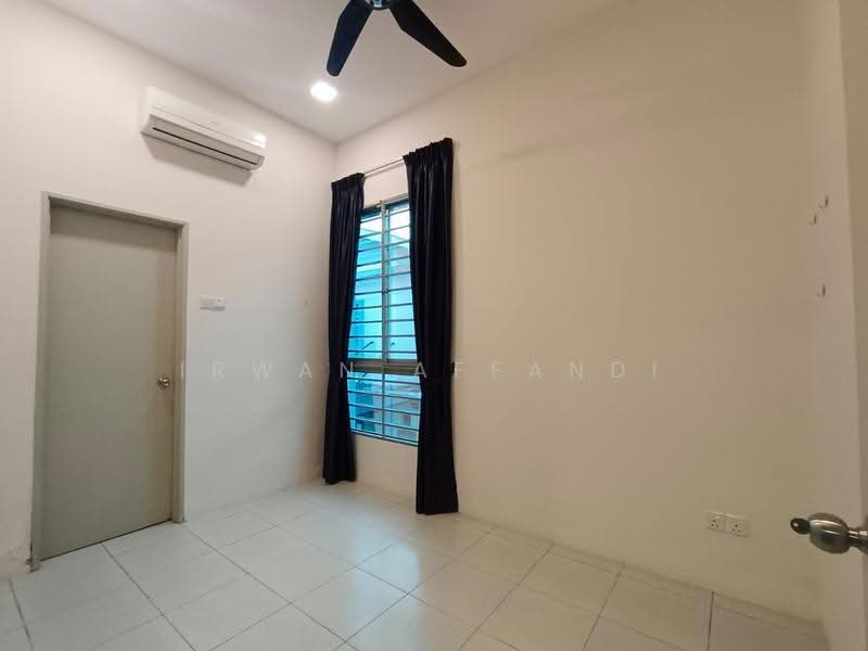 Rumah Kluster untuk Dijual di Bandar Saujana Putra (Tanjong Duabelas) - Irwan Affandi - Interior - PropertyGuru.com.my