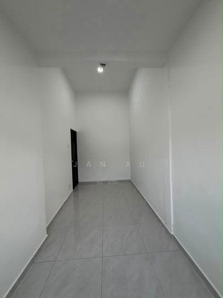 1-storey Terraced House for Sale in Taman Suria (Johor Bahru) - JAN AU - Corridor - PropertyGuru.com.my