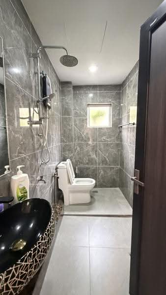 Rumah Berkembar untuk Dijual di Kota Kemuning (Shah Alam) - Anjoe Tang - Bathroom - PropertyGuru.com.my