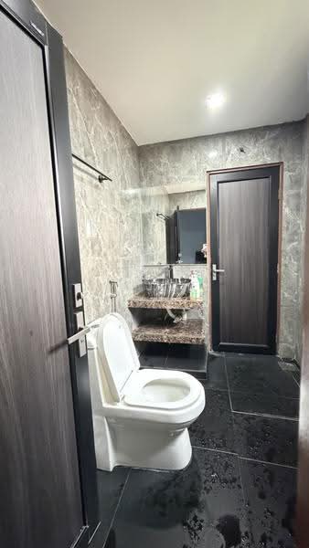 Rumah Berkembar untuk Dijual di Kota Kemuning (Shah Alam) - Anjoe Tang - Bathroom - PropertyGuru.com.my