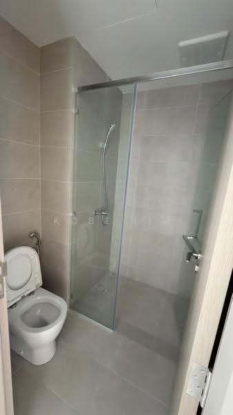 Service Residence for Sale at Skyline Embassy - Kobe Lim - Bathroom - PropertyGuru.com.my