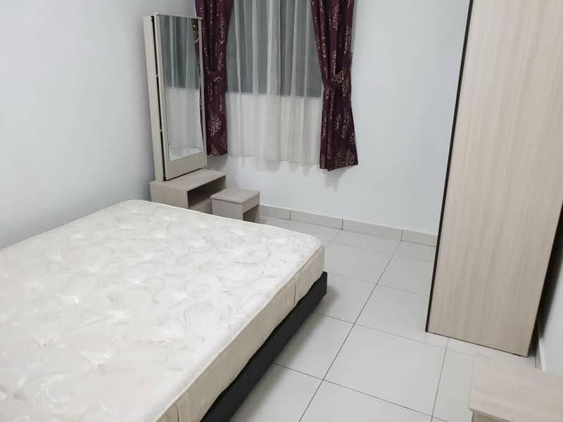 Kediaman Servis untuk Dijual di Greenfield Regency - Yucong . - Bedroom - PropertyGuru.com.my