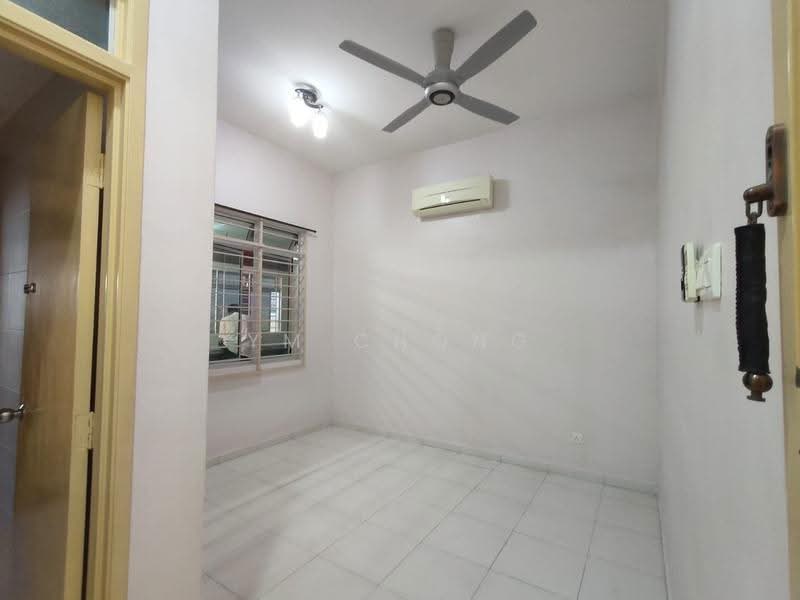 Rumah Berkembar untuk Dijual di Taman Tasik Utama (Bukit Katil) - YM Chong - Interior - PropertyGuru.com.my