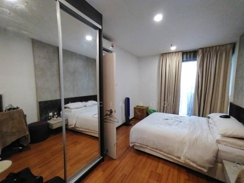 Kediaman Servis untuk Dijual di i-Suite @ i-City - Alicia Soo - Bedroom - PropertyGuru.com.my