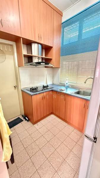 Rumah Bandar untuk Dijual di Taman Bukit Cheng (Cheng) - Vinc Pheng - Kitchen - PropertyGuru.com.my