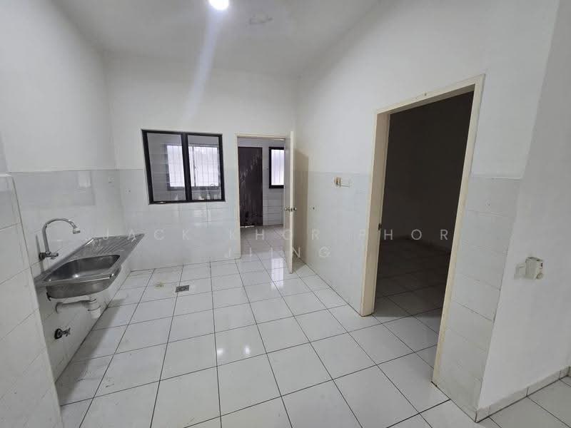 2-storey Terraced House for Rent in Setia Alam (Selangor) - Jack Khor Phor Jiing - Kitchen - PropertyGuru.com.my