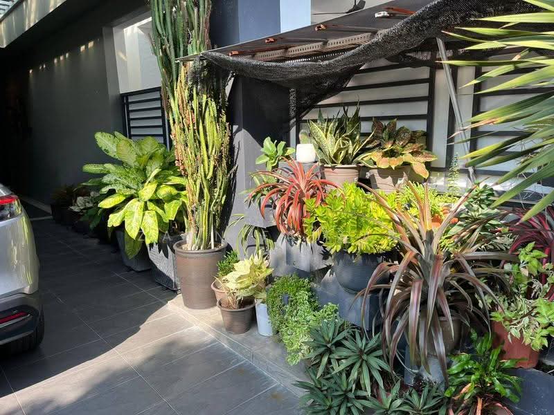 3-storey Terraced House for Sale in Denai Alam (Shah Alam) - Zann Fauzan - Exterior - PropertyGuru.com.my