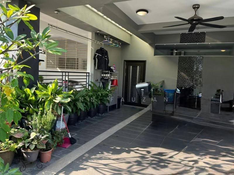 3-storey Terraced House for Sale in Denai Alam (Shah Alam) - Zann Fauzan - Exterior - PropertyGuru.com.my