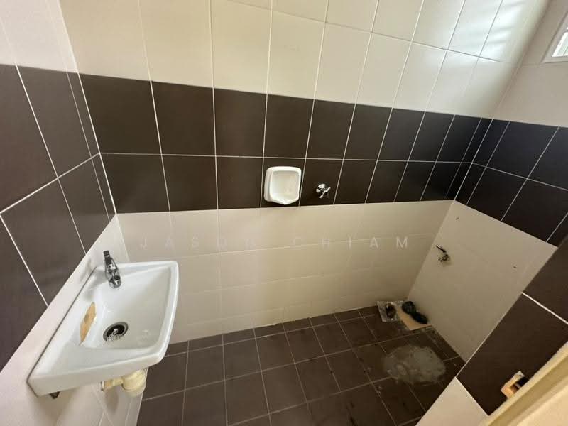 Semi-Detached House for Sale in Kajang 2 (Kajang) - Jason Chiam - Bathroom - PropertyGuru.com.my