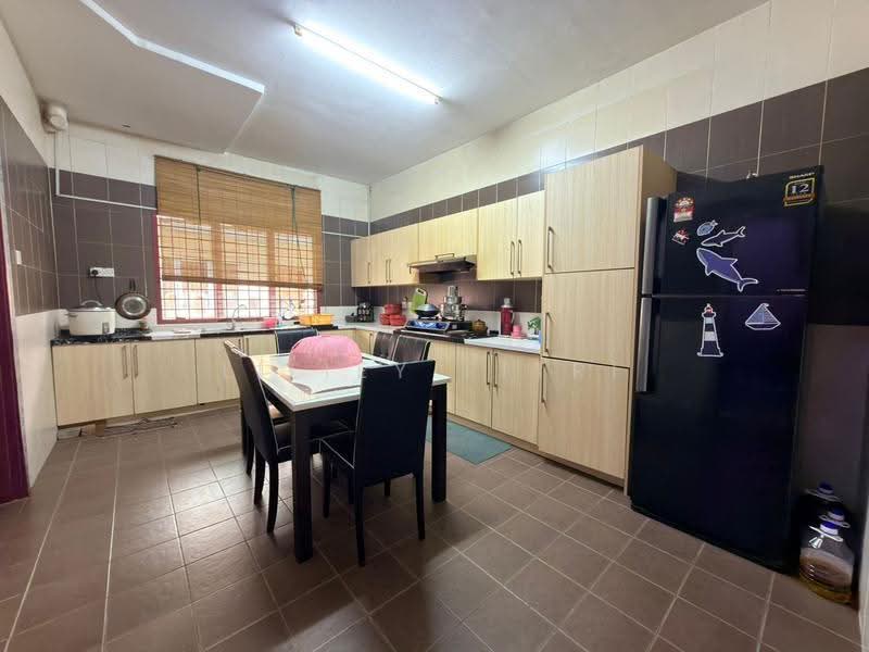 2-storey Terraced House for Sale in Taman Suria Selayang (Selayang) - Liliey Fitri - Kitchen - PropertyGuru.com.my