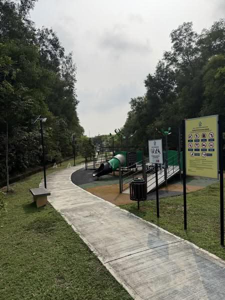 Rumah Teres 3-Tingkat untuk Dijual di Taman Puncak Jalil (Seri Kembangan) - Aaron Teh - Exterior - PropertyGuru.com.my