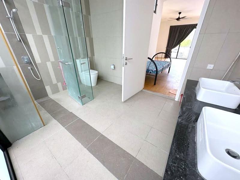 Semi-Detached House for Sale in Bandar Sungai Long (Selangor) - Kew . - Bathroom - PropertyGuru.com.my
