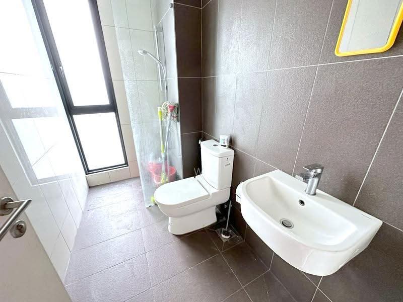 Semi-Detached House for Sale in Bandar Sungai Long (Selangor) - Kew . - Bathroom - PropertyGuru.com.my