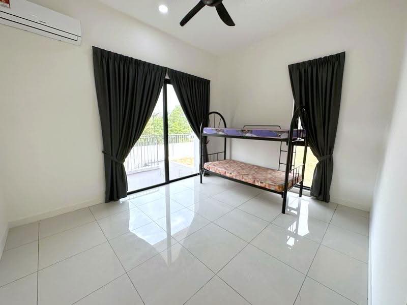Semi-Detached House for Sale in Bandar Sungai Long (Selangor) - Kew . - Bedroom - PropertyGuru.com.my