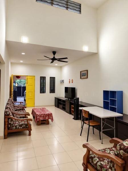 1-storey Terraced House for Sale in Kuap (Kuching) - Leslie Loi - Living Room - PropertyGuru.com.my