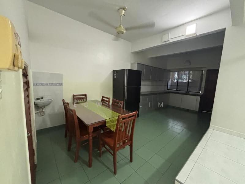 Rumah Teres 2-Tingkat untuk Disewa di Taman Pelangi (Johor Bahru) - Edwin Lim - Dining Room - PropertyGuru.com.my