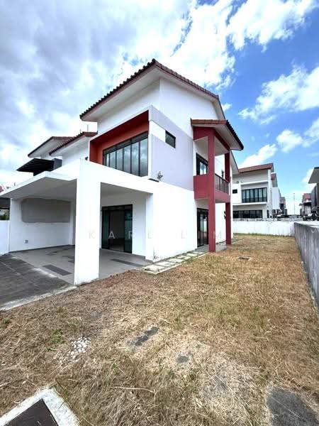 Semi-Detached House for Sale in Bandar Dato Onn (Tebrau) - Karl Lim - Exterior - PropertyGuru.com.my
