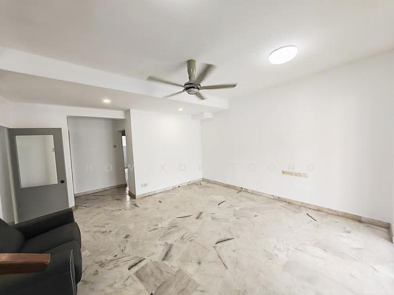 2-storey Terraced House for Sale in Bandar Kinrara Seksyen 1 (Bandar Kinrara) - Chow Kok Toong - Living Room - PropertyGuru.com.my