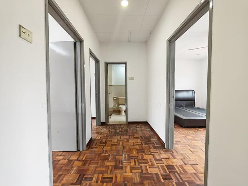 2-storey Terraced House for Sale in Bandar Kinrara Seksyen 1 (Bandar Kinrara) - Chow Kok Toong - Corridor - PropertyGuru.com.my