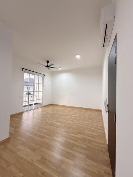 Semi-Detached House for Rent in Eco Majestic (Semenyih) - TOMMY CHIENG - Living Room - PropertyGuru.com.my