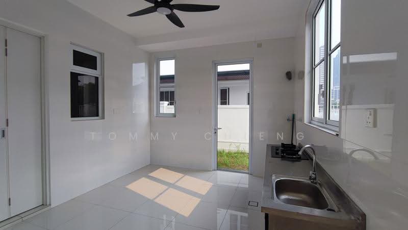 Semi-Detached House for Rent in Eco Majestic (Semenyih) - TOMMY CHIENG - Kitchen - PropertyGuru.com.my