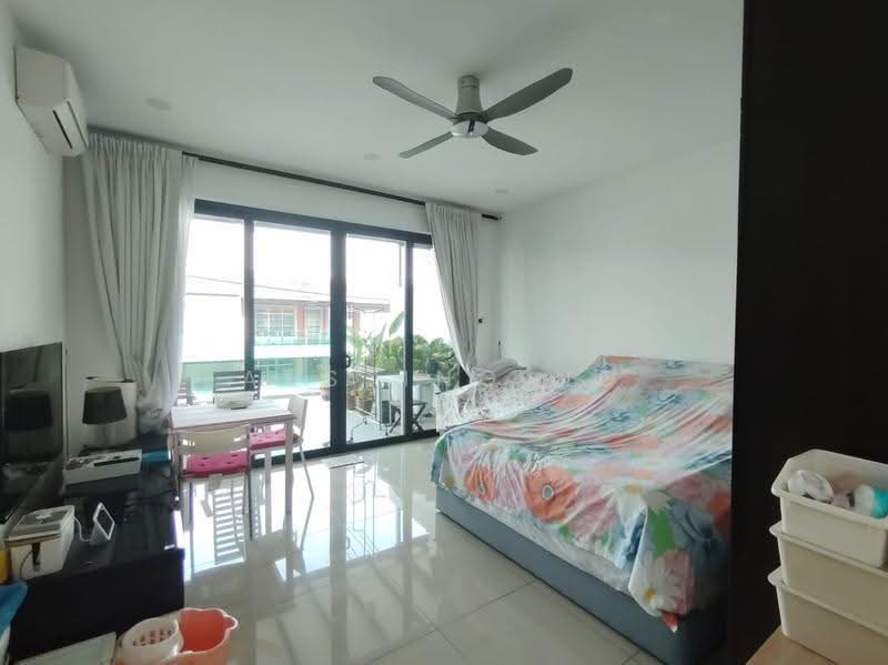 2-storey Terraced House for Sale in Bandar Indahpura (Kulai) - Austing Ng - Living Room - PropertyGuru.com.my