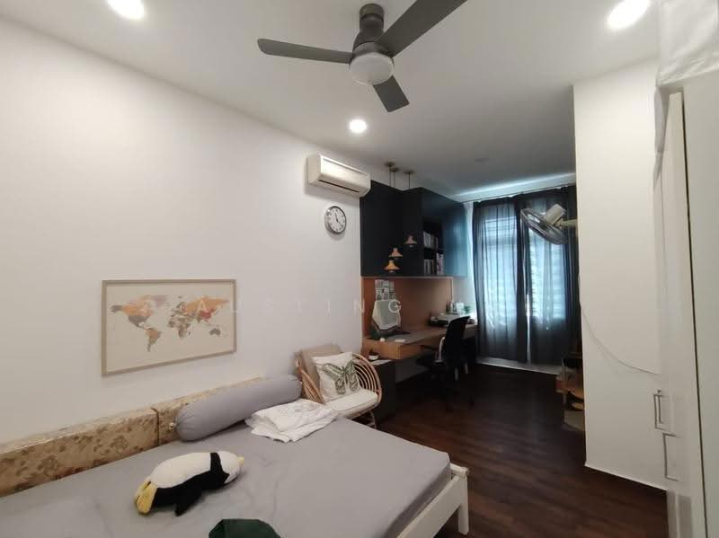 2-storey Terraced House for Sale in Bandar Indahpura (Kulai) - Austing Ng - Bedroom - PropertyGuru.com.my