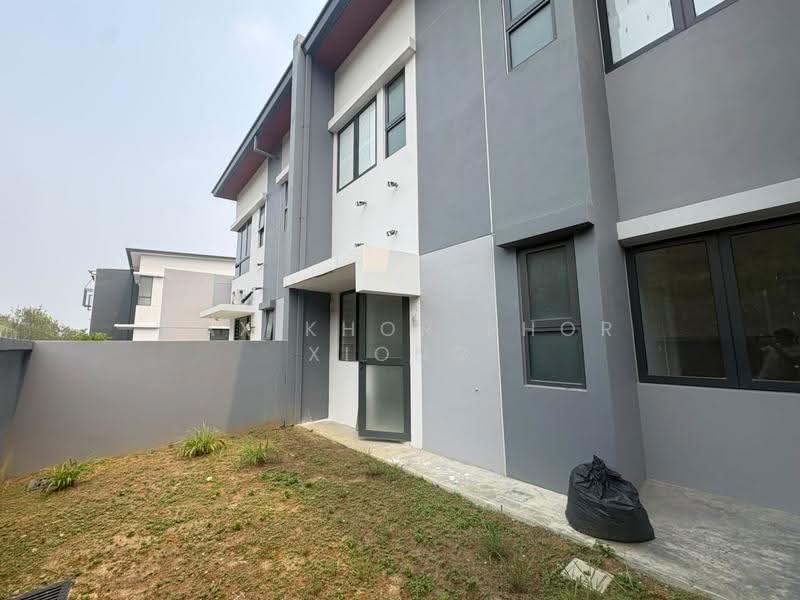 2-storey Terraced House for Rent in Sungai Buloh (Selangor) - Max Khor Phor xiong - Exterior - PropertyGuru.com.my