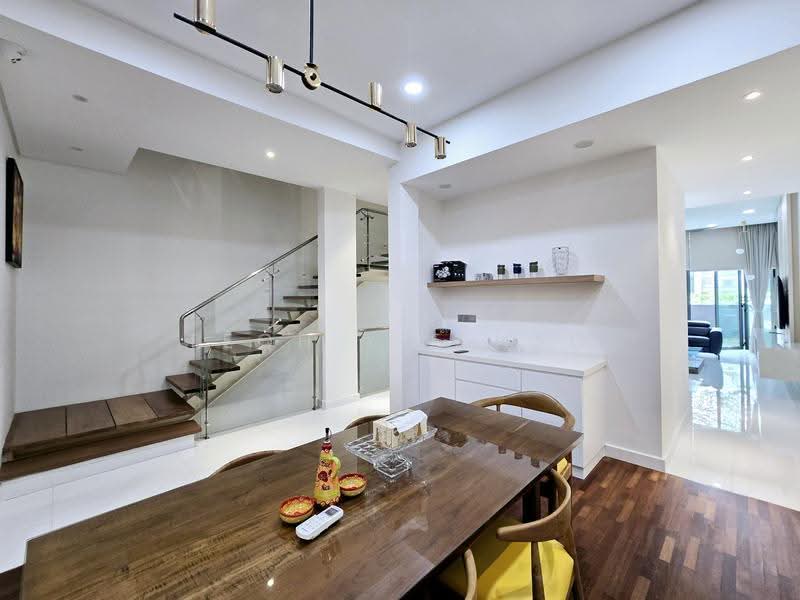 4-storey Terraced House for Rent in Bukit Kiara (Kuala Lumpur) - Teoh Yie Hao - Dining Room - PropertyGuru.com.my